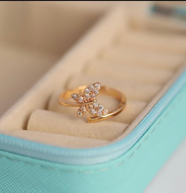 ELJ-R-022 Butterfly Grace Ring