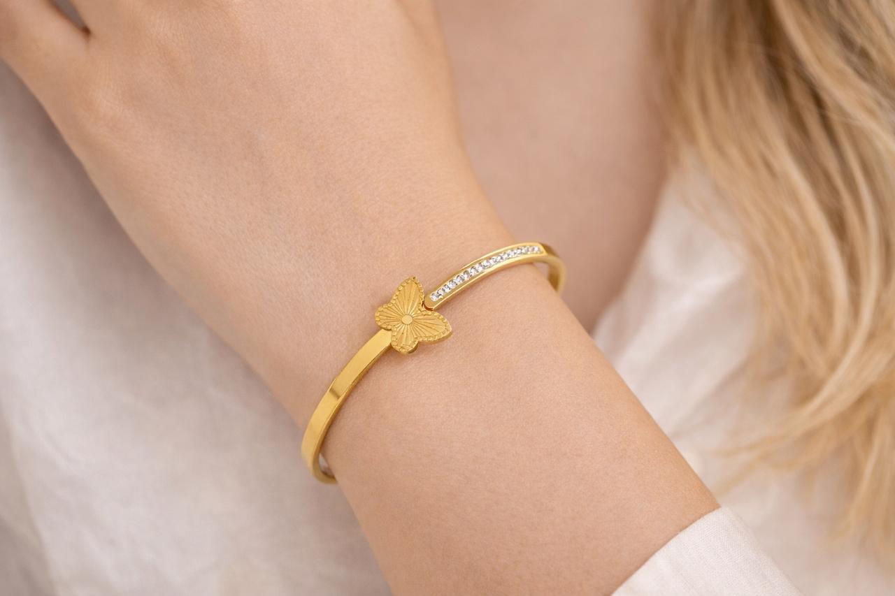 ELJ-BG-003  Butterfly bliss bangle