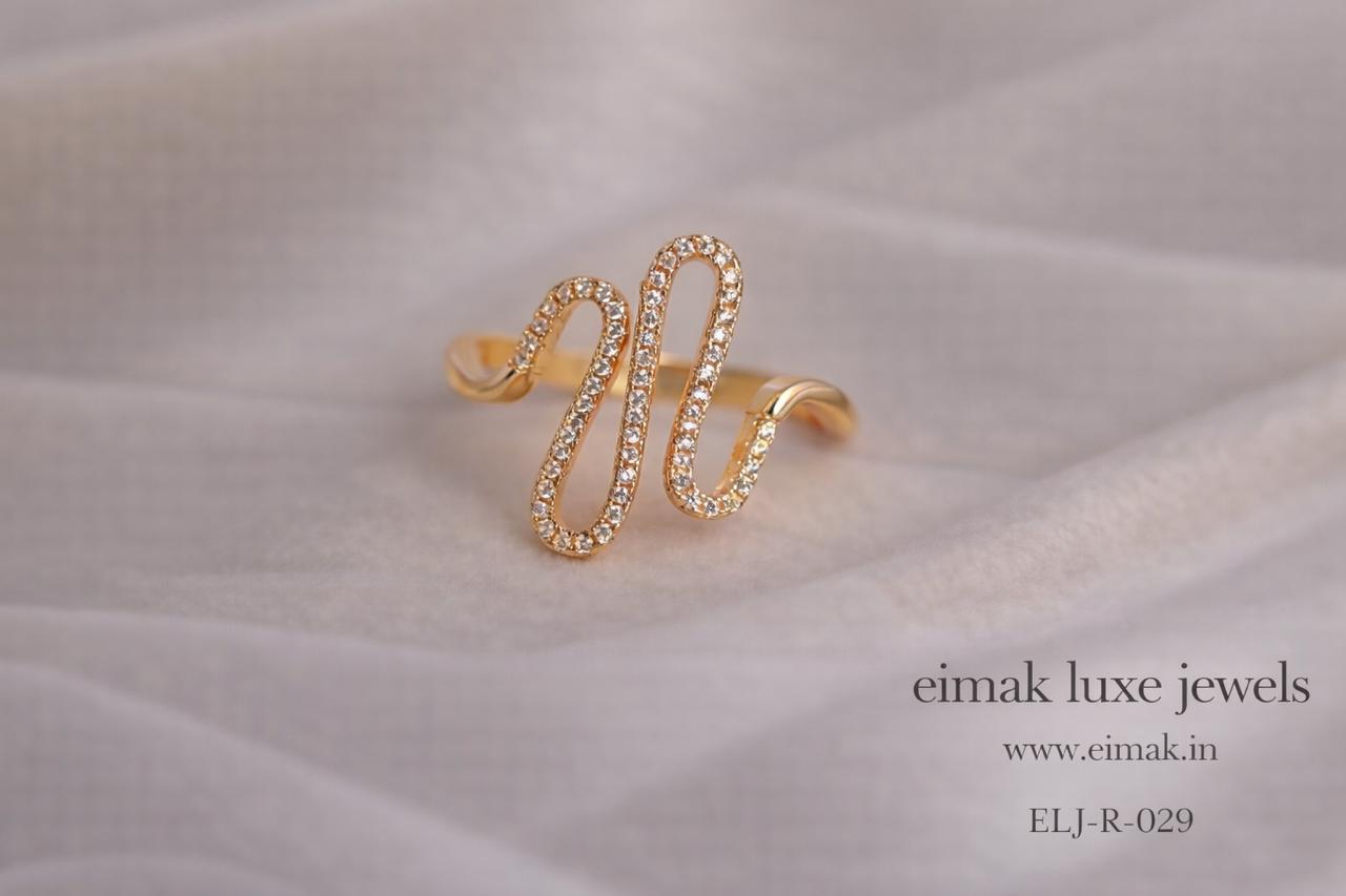 ELJ-R-029 Serpentine Crystal Wave Ring