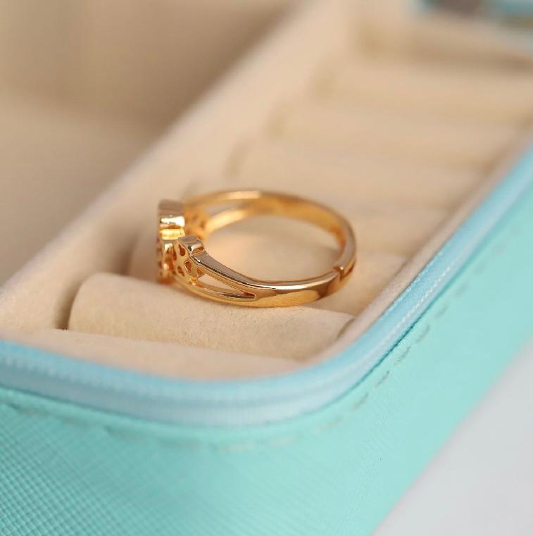  ELJ-R-009 Clover Spark Crystal Ring