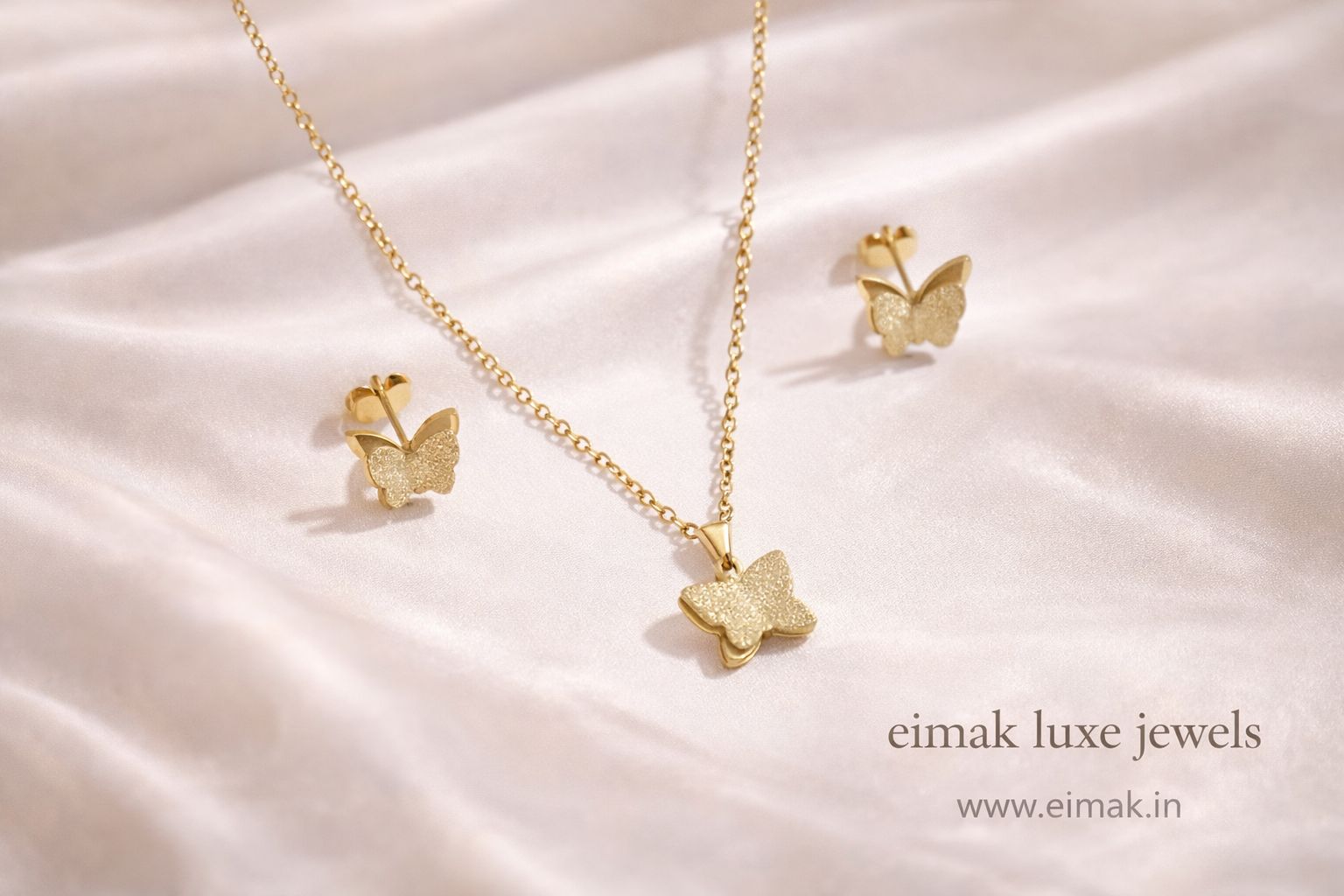 Golden Flutter Butterfly Necklace & Earring Set