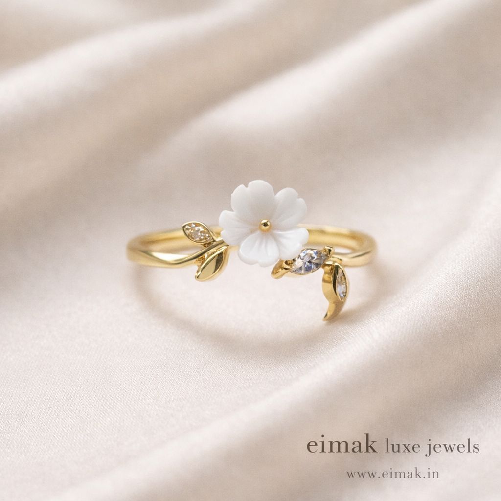 Ivory Bloom Floral Ring