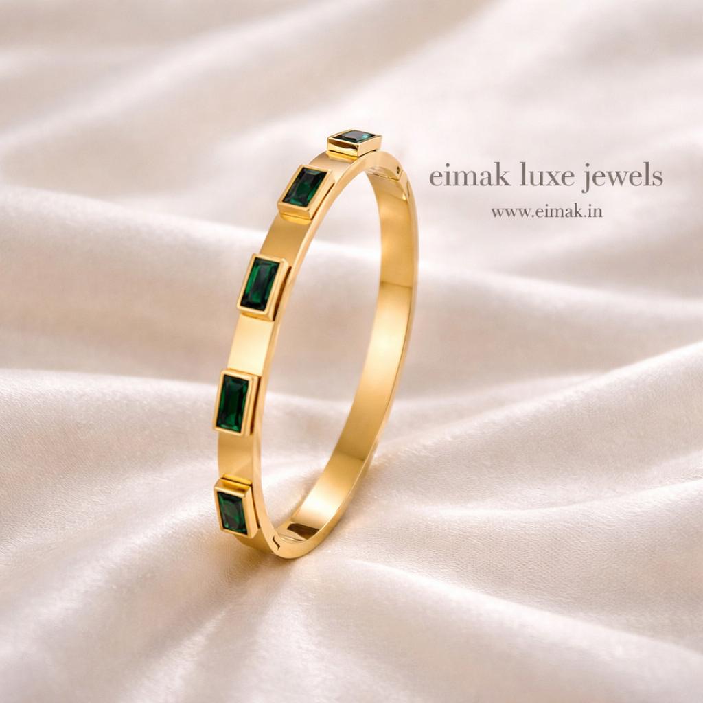 Emerald Avenue Gold Bangle