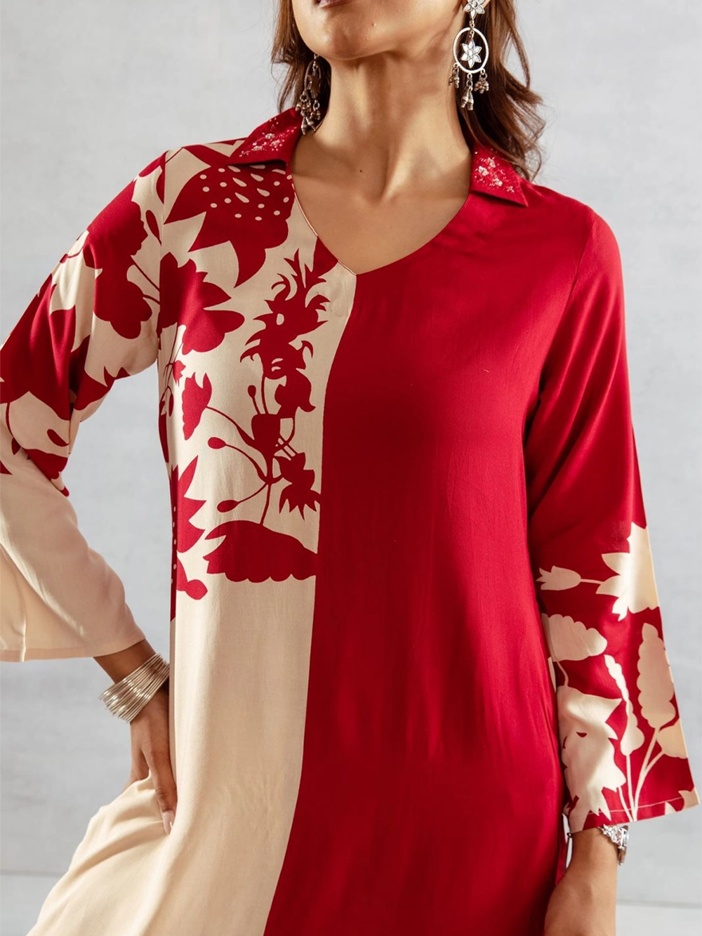 Dual-Tone Red & Beige Kurta with Bold Floral Print – Churidar Set