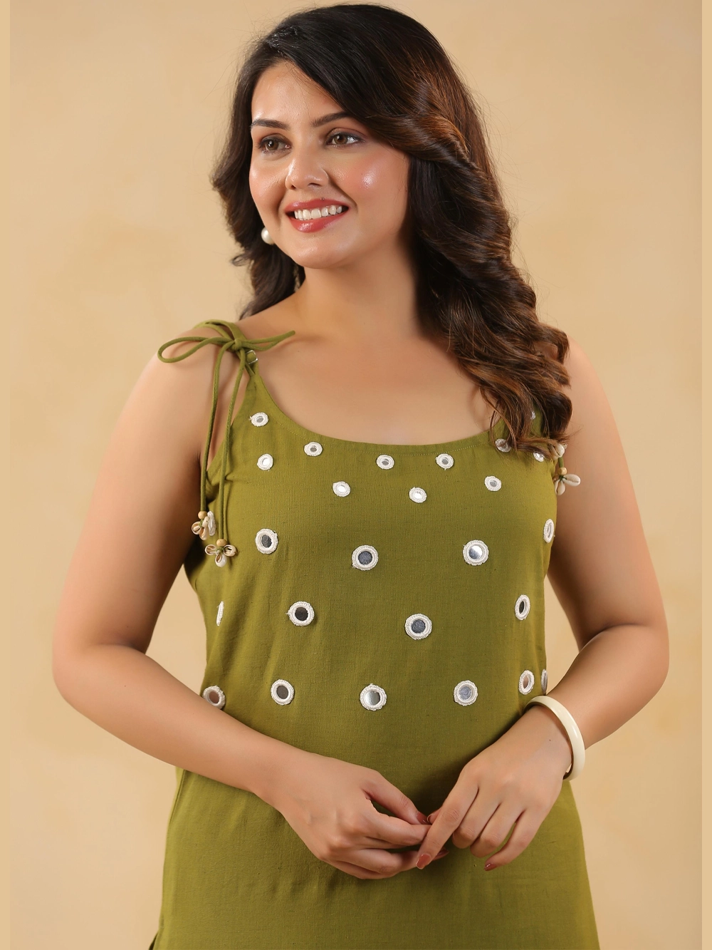 Olive Green Mirror Work Sleeveless Kurta Set – Contemporary Chic