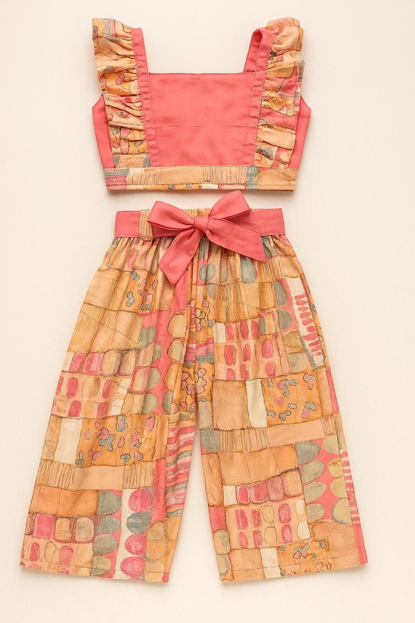 Trendy two-piece set for your little fashionista
