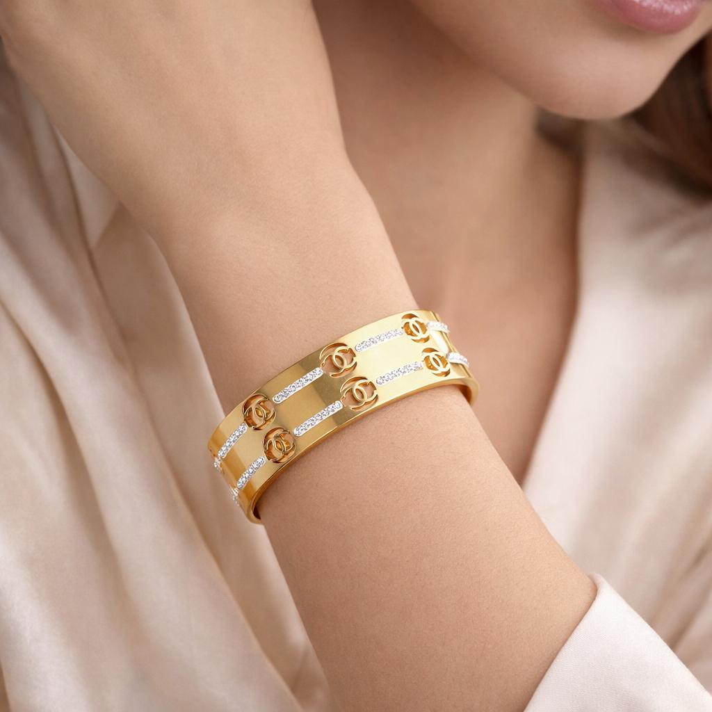 Celeste Link Luxe Bangle