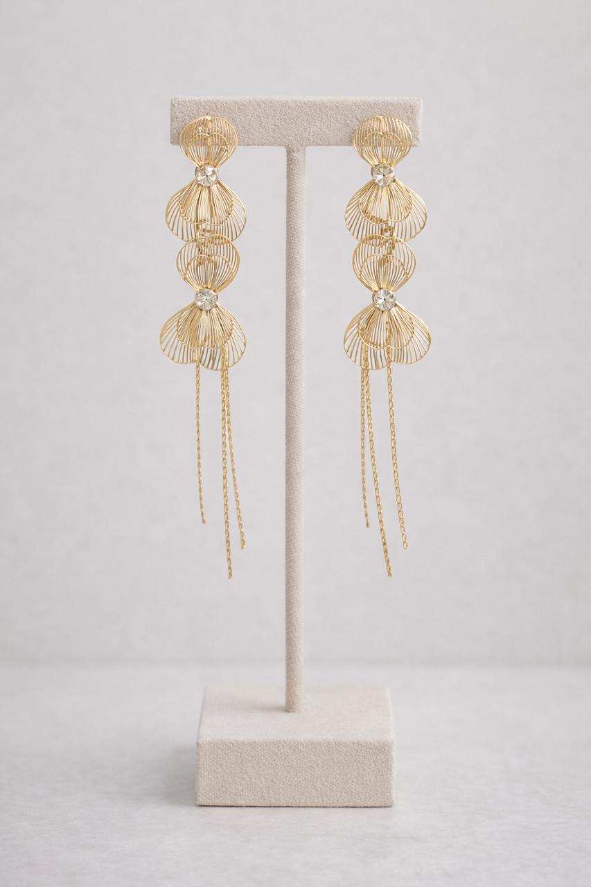 Wire Shell Crystal Drop Earrings